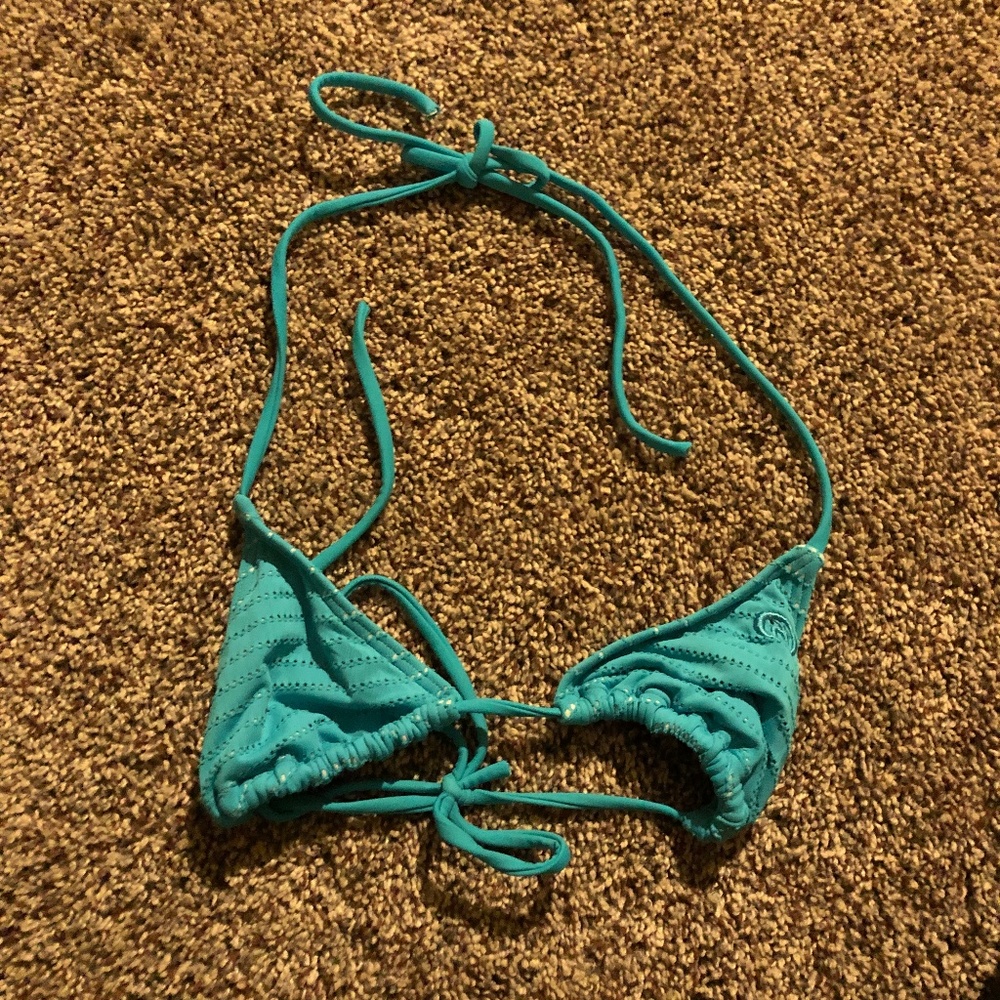 ripcurl bright blue top